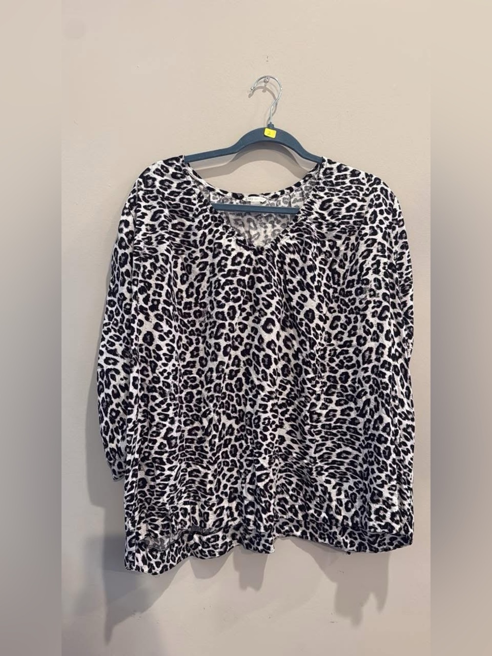 Cato Black & White Leopard V-Neck Pullover